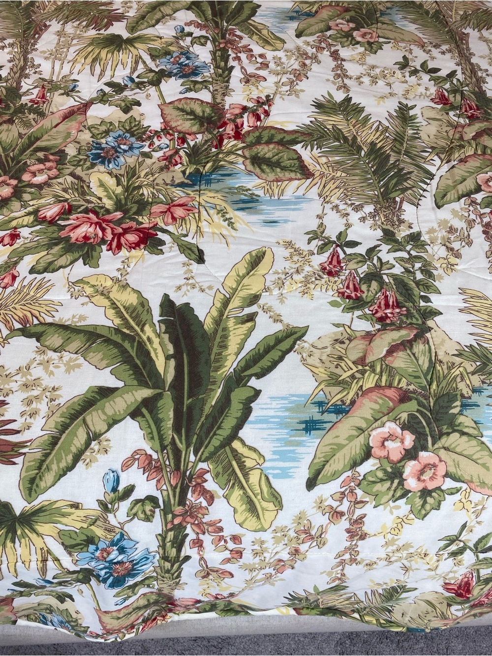 Vintage Lee Joda custom Floral Comforter in Multi-Color - Classic Home Bedding